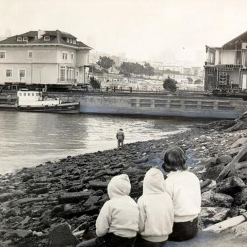 [Knowles-Moffitt House being moved to Tiburon-Belvedere]