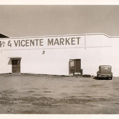 [Exterior of 34th & Vicente Market]