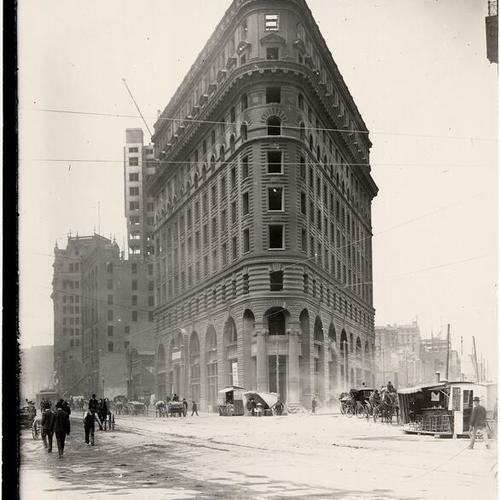  Crocker Bank Building at the intersection of Post, Sansome, and Market Streets]