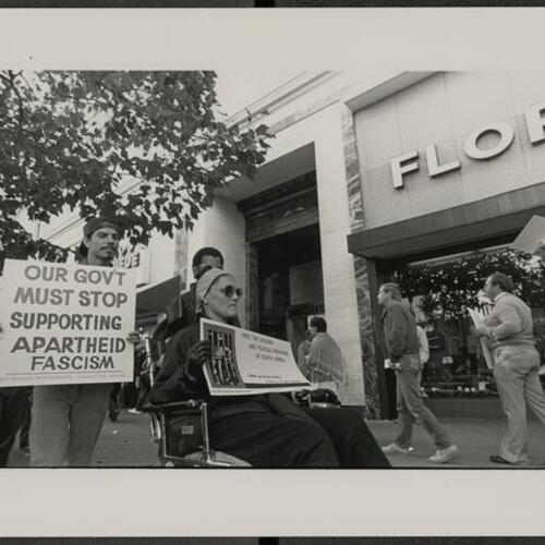 Anti-apartheid rally in front of the Phelan Building at 760 Market Street