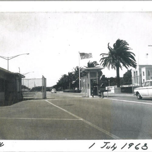 Outside view of Avenue of the Palms toll booth on Treasure Island