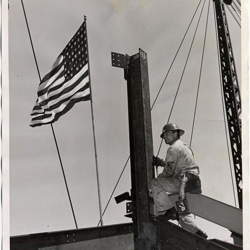 [Construction worker James Steele working on the Standard Oil Company building annex at 265 Bush Street]