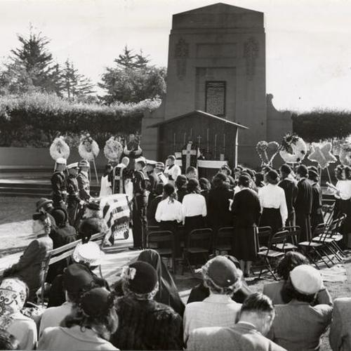 [Armistice Day ceremony at Presidio National Cemetery]