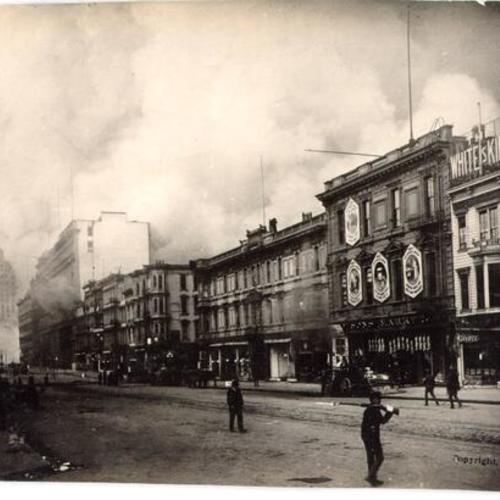 [Market Street burning after the 1906 earthquake]