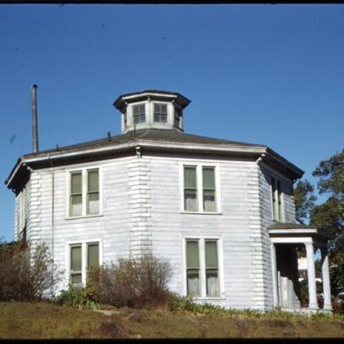 [Octagon house at Gough and Union]