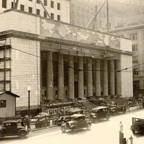 [Construction of the Stock Exchange]