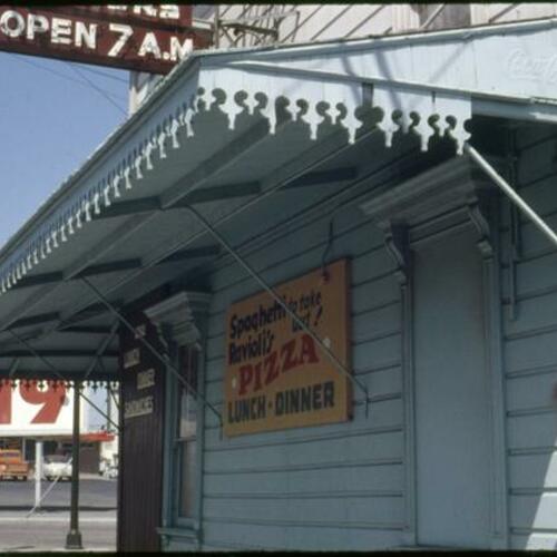 [4 Mile House Restaurant at 3rd and Yosemite, building corner]