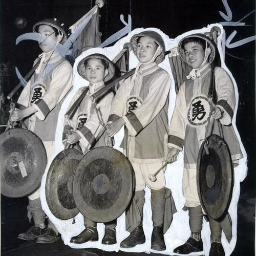 [Paul Ng, Russell Jung, James Gong and Benson Lau with Chinese gongs]
