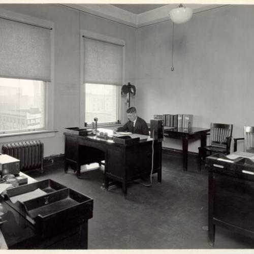 [Unidentified assistant cashier at the Federal Reserve Bank of San Francisco]