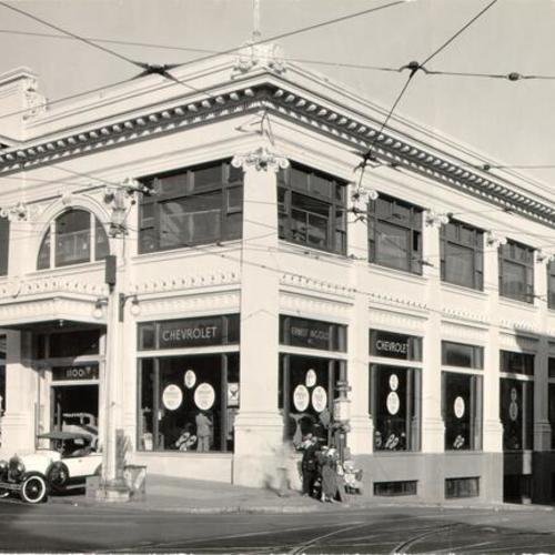[Ernest Ingold Chevrolet dealership at Van Ness Avenue and Geary Street]