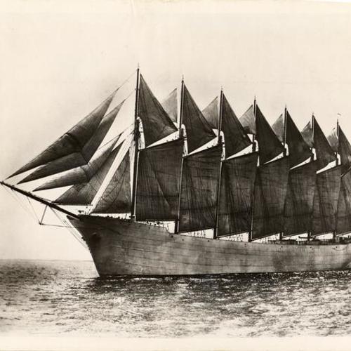 [Steel schooner "Thomas W. Lawson"]