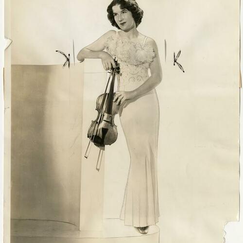 Baroness Olinda von Kap-Herr holding violin