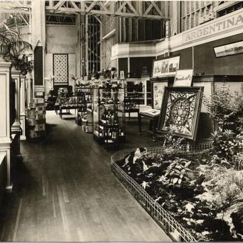 [Argentine exhibit inside the Palace of Food Products, Panama-Pacific International Exposition]