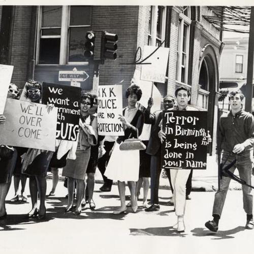 [Students parading against segregation]