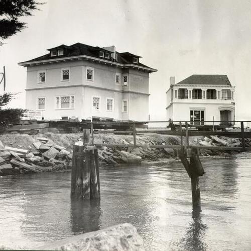 [Former mansion at 1888 Broadway split in two sitting at the Marina Green]