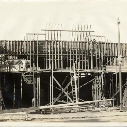 [Construction of Marine Cafe in The Zone at the Panama-Pacific International Exposition]