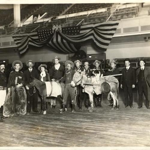 [Performers from the Panama-Pacific International Exposition posing in Civic Auditorium]