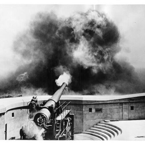 [Coastal Defense gun firing a practice shot at Fort MacArthur]