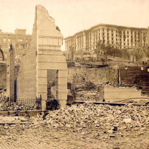 Fairmont, viewed from Bush Street, after the 1906 earthquake and fire]