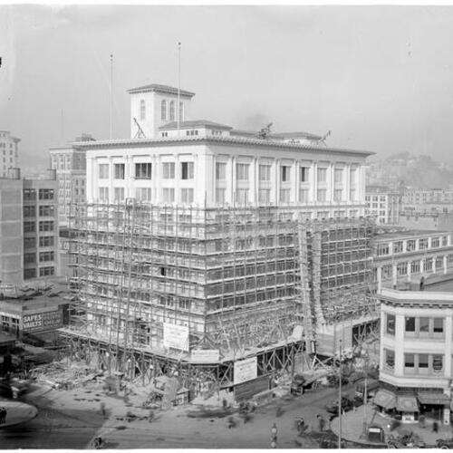 [Oceanic Building on Davis and Pine streets]