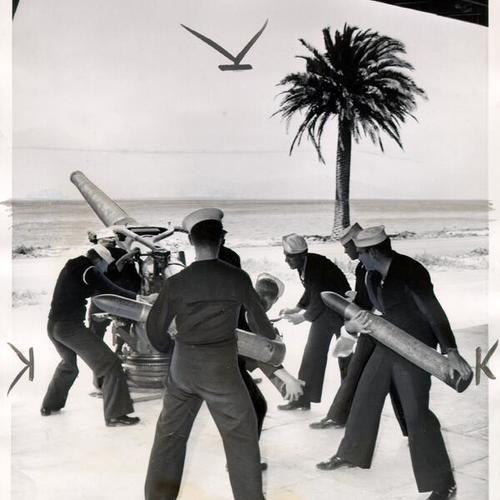 [Navy gun crew practicing at Treasure Island]