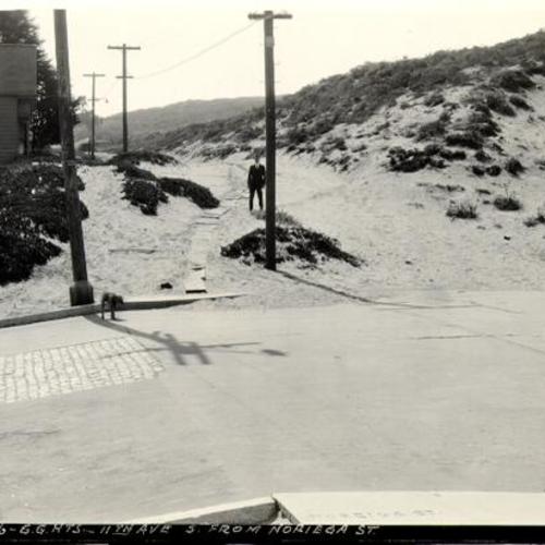 [Golden Gate Heights - 11th Avenue south from Noriega Street]