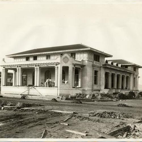 [Construction of Arkansas-Oklahoma building at the Panama-Pacific International Exposition]