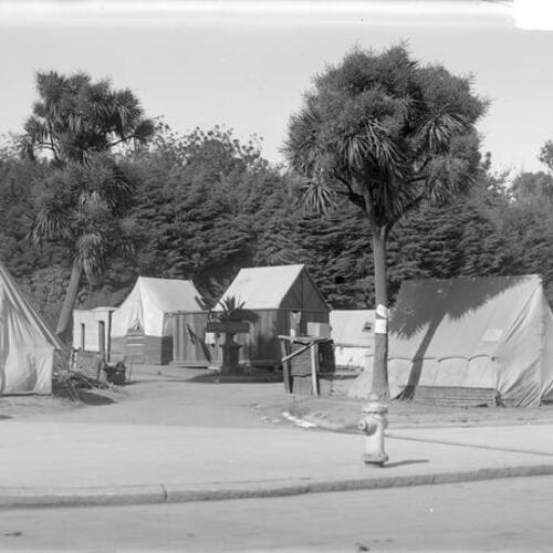 [Refugee camp at Jefferson Square established after the 1906 earthquake and fire]