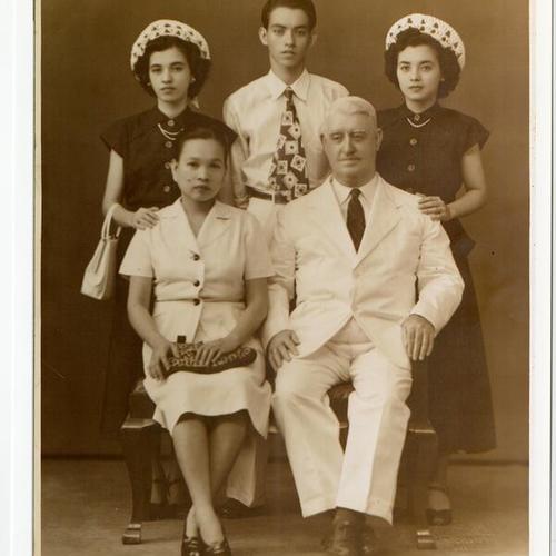 [Family portrait of Carmen, Bill, Natividad, Maxima and William]