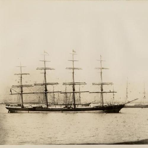 [4-masted iron sailing ship Brown Rigg]