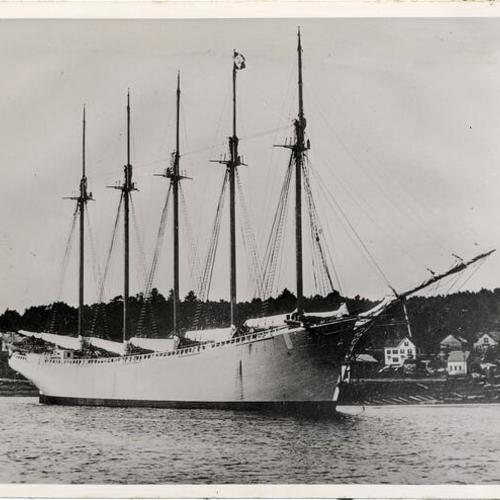 [5-Masted schooner "Carroll Deering"]