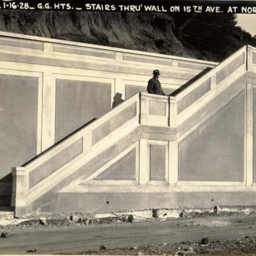 [Golden Gate Heights - stairs through wall on 15th Avenue at Noriega Street]