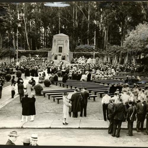 [Memorial Day service at the monument to the Unknown Soldier at the Presidio of San Francisco]