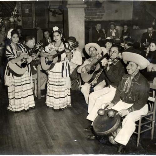 [Musicians playing inside the Sinaloa Restaurant]