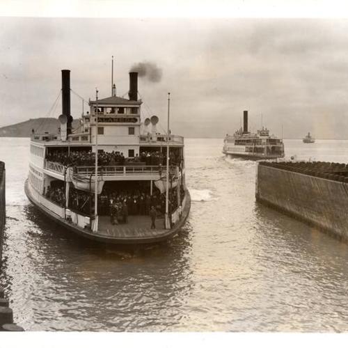 [Ferryboat "Alameda" approaches the dock]