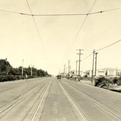 [Lincoln Way at 37th avenue]