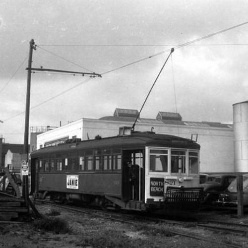 [Illinois Street looking south at southbound "wartime" #16 line car 821]