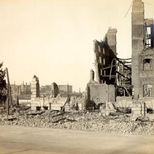 [St. Dunstan Hotel on Van Ness avenue in ruins after the 1906 earthquake and fire]