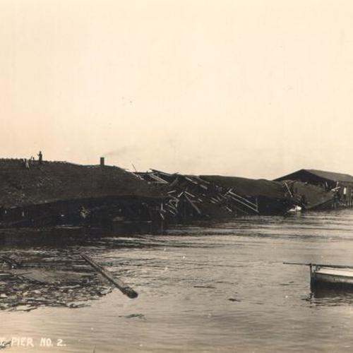 [Mission Street Pier No. 2 in ruins after the earthquake and fire of 1906]