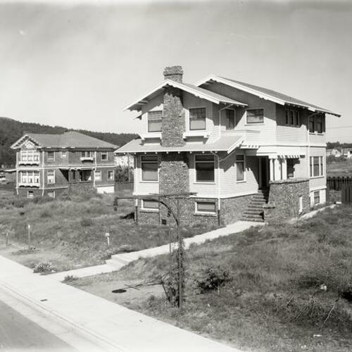 Residence at 40 De Soto Street in Ingleside Terraces