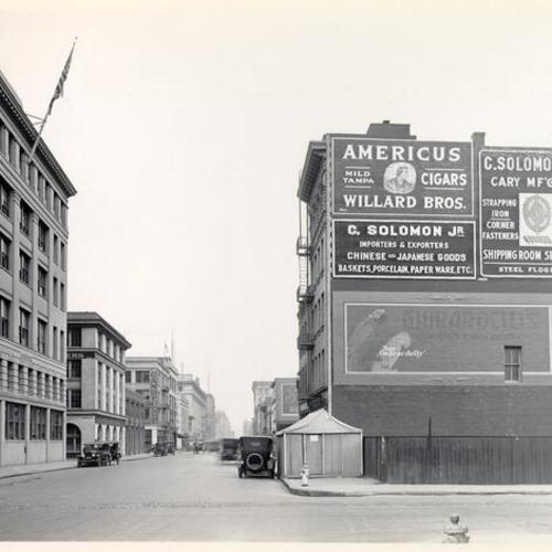 [Exterior of the Federal Reserve Bank of San Francisco on Battery Street, looking north]
