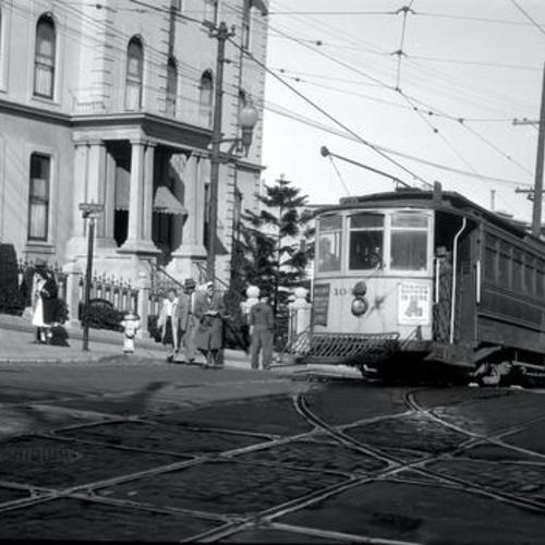 [Hayes and Fillmore streets looking northeast at #21 line car 104 outbound]