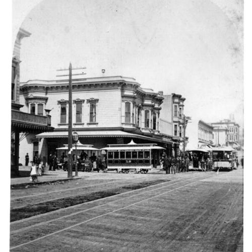 [Geary street cable car at Geary Street and Larkin]