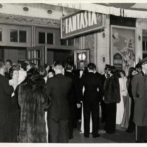[Crowd in the lobby of the Geary Theater at the premiere of "Fantasia"]
