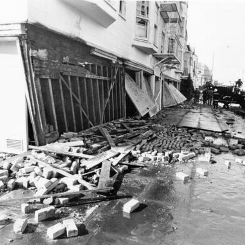 [Damages to buildings caused by Loma Prieta earthquake]