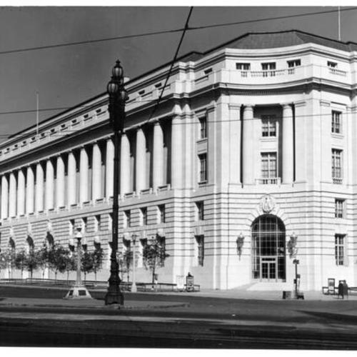 [Federal Building, Fulton and Market streets]