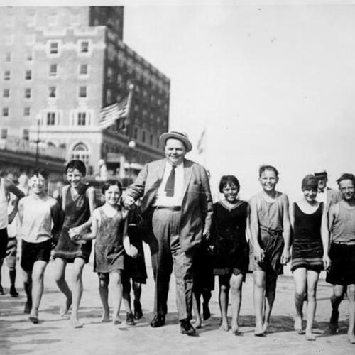 Fatty Arbuckle appears at Beach Cabaret