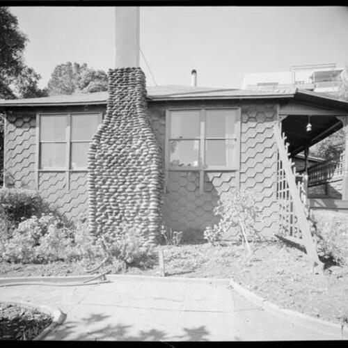 [Residence at 948 Lombard Street]
