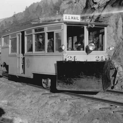 [Hetch Hetchy Railroad Snow Plow, Car Marked US Mail]
