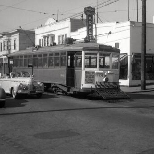 [Cortland Avenue and Moultrie Street looking northwest at outbound #9 line car 901]